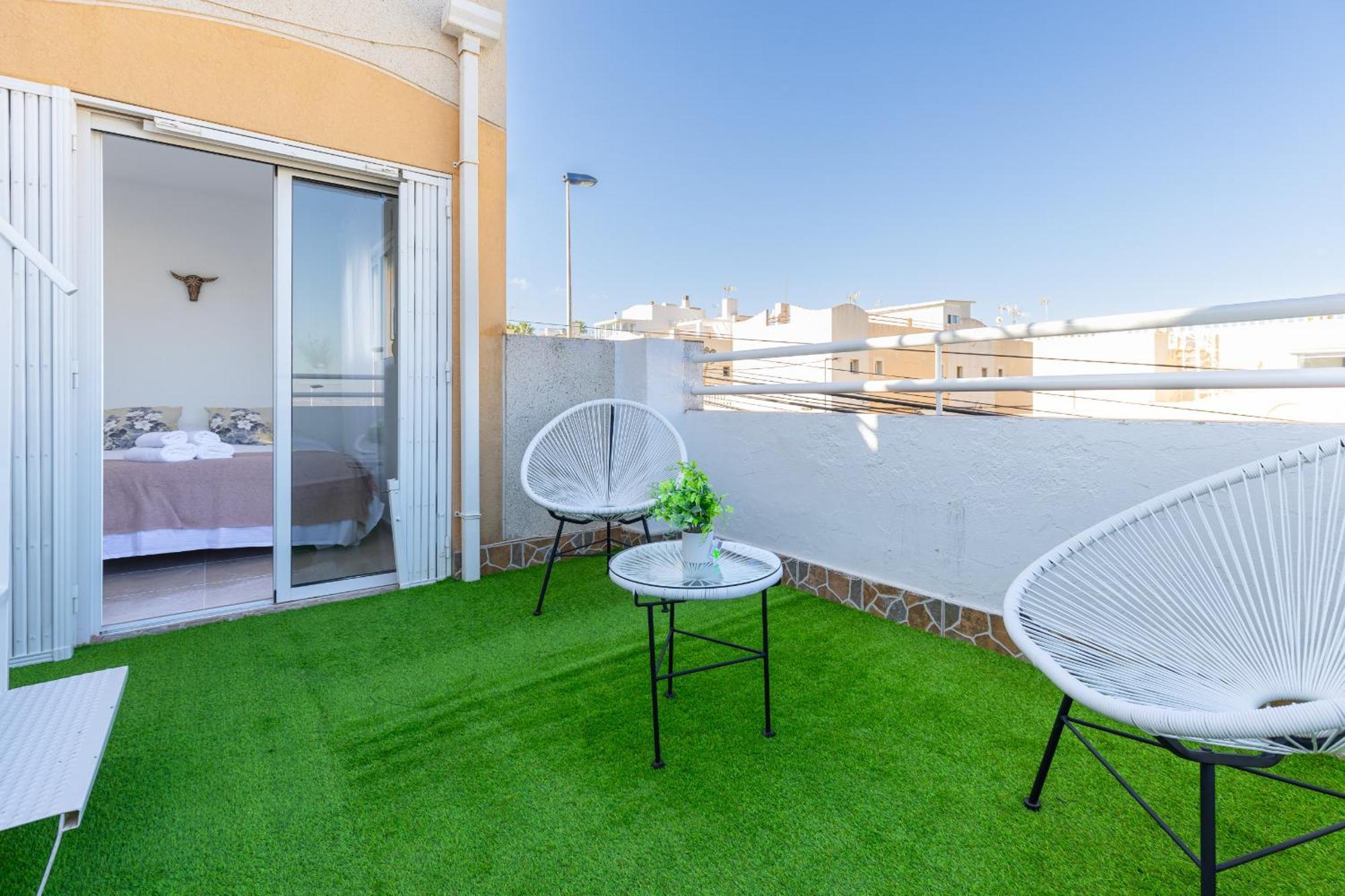 Blue Lagoon By Fidalsa Torrevieja Exterior photo